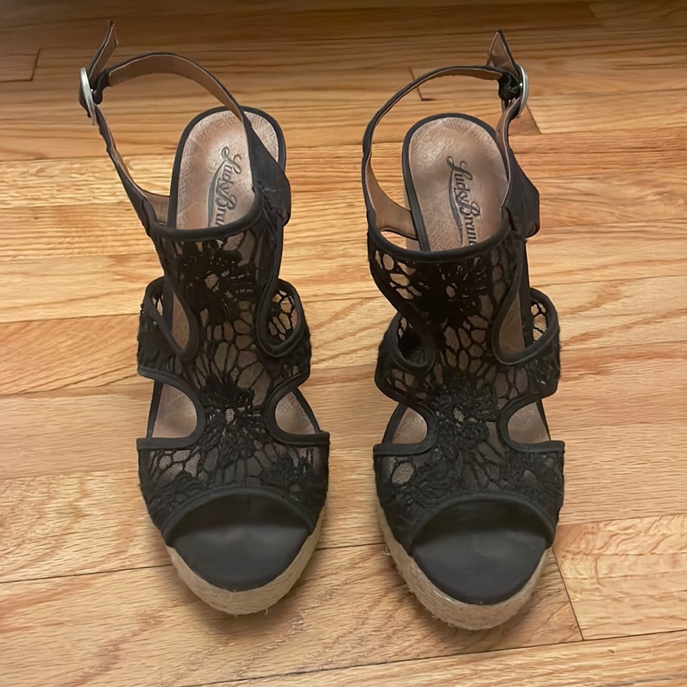 Black lace wedges